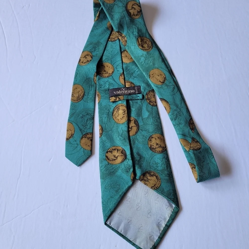 Valentino Rare Vintage Men's Tie.